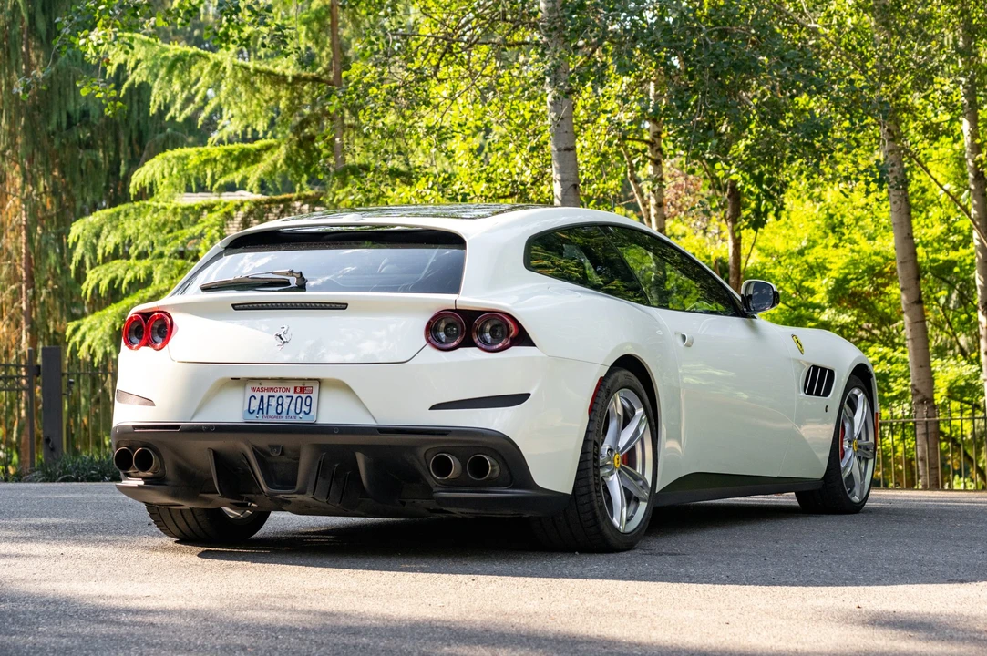 2018 Ferrari GTC4Lusso - Image 6 of 31