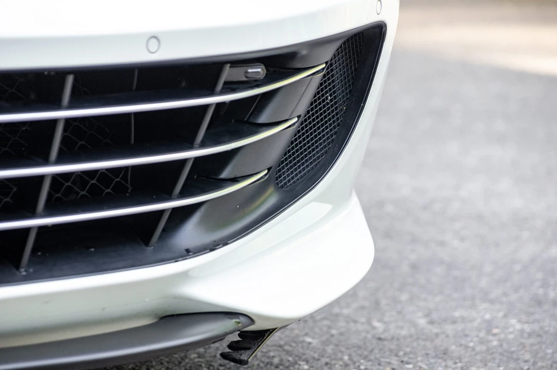 2018 Ferrari GTC4Lusso - Image 19 of 31