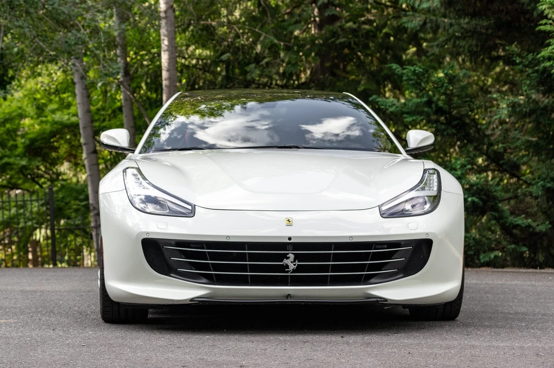 2018 Ferrari GTC4Lusso - Image 10 of 31