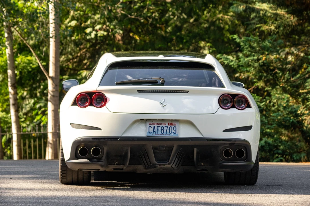 2018 Ferrari GTC4Lusso - Image 4 of 31