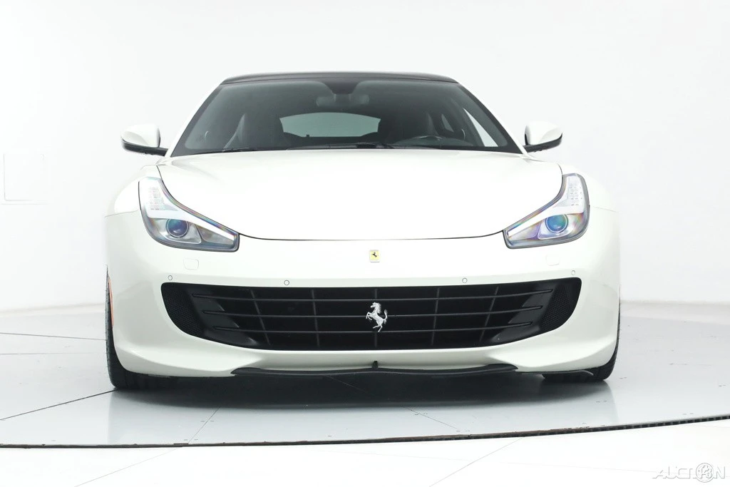2018 Ferrari GTC4Lusso - Image 11 of 21