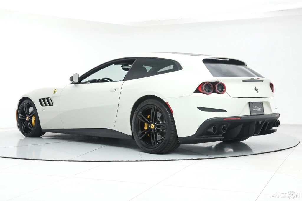 2018 Ferrari GTC4Lusso - Image 7 of 21
