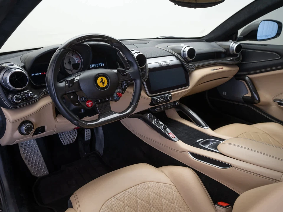 2018 Ferrari GTC4Lusso - Image 12 of 31