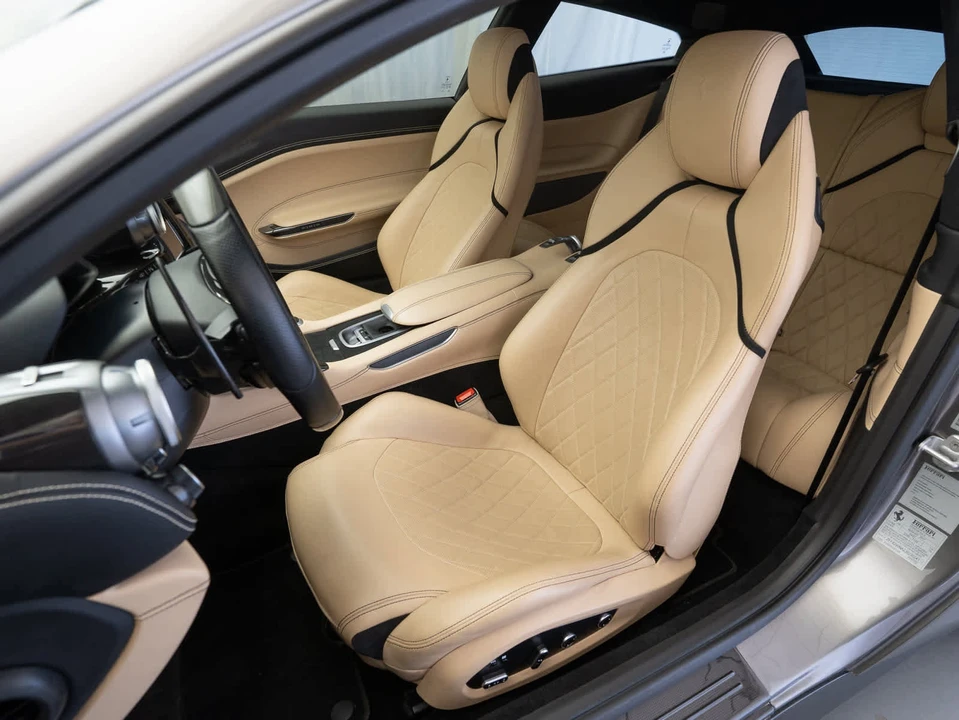 2018 Ferrari GTC4Lusso - Image 15 of 31