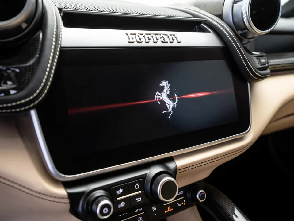 2018 Ferrari GTC4Lusso - Image 29 of 31