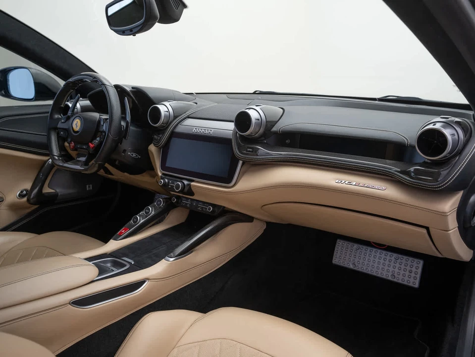 2018 Ferrari GTC4Lusso - Image 13 of 31