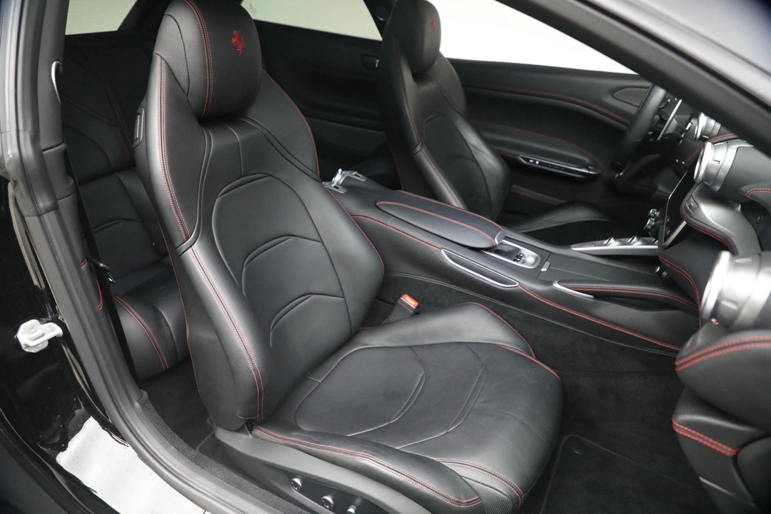 2018 Ferrari GTC4Lusso - Image 20 of 30