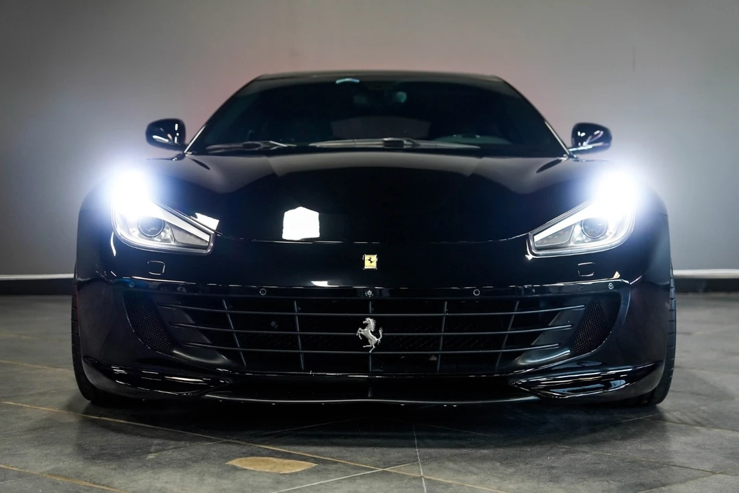 2018 Ferrari GTC4Lusso - Image 4 of 25