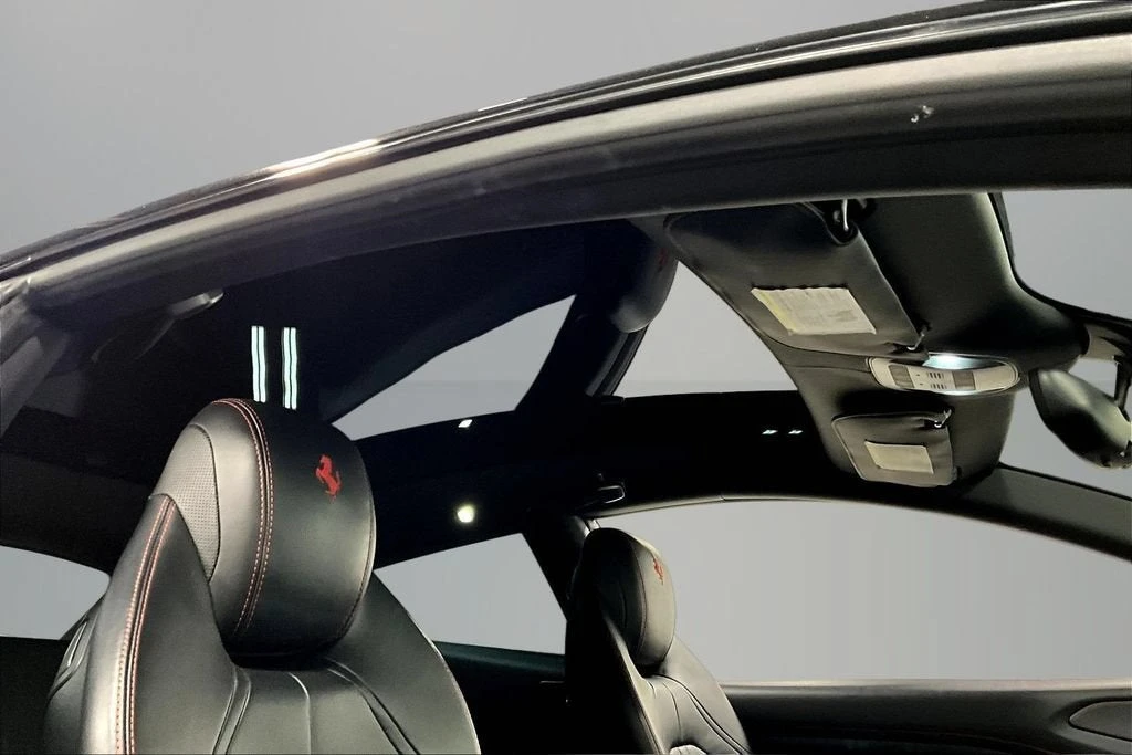 2018 Ferrari GTC4Lusso - Image 25 of 31