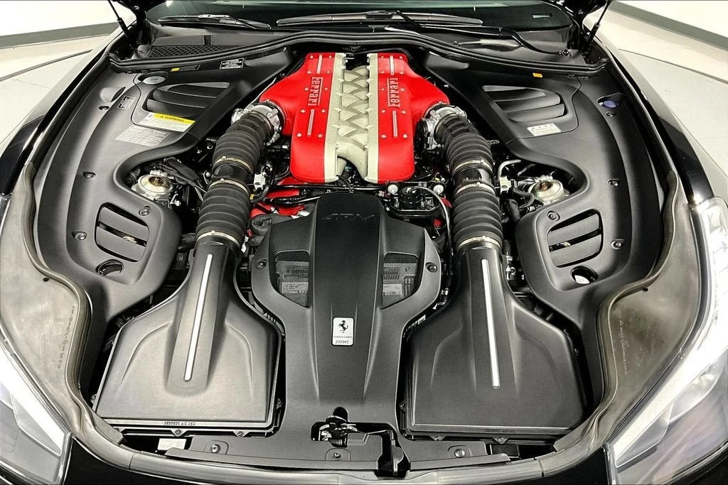 2018 Ferrari GTC4Lusso - Image 28 of 31