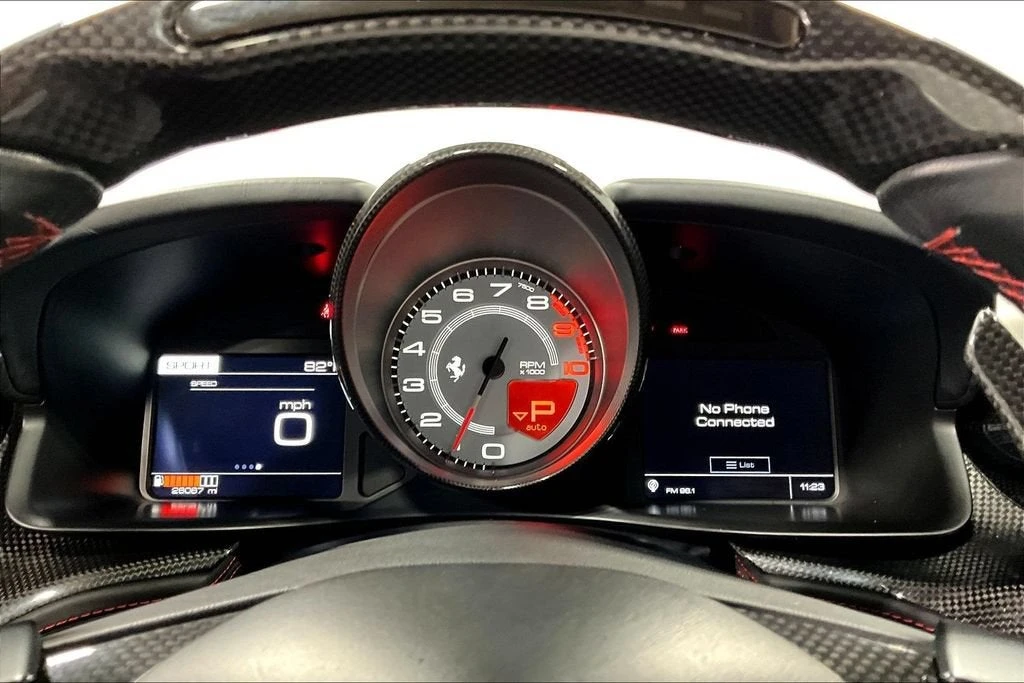 2018 Ferrari GTC4Lusso - Image 14 of 31