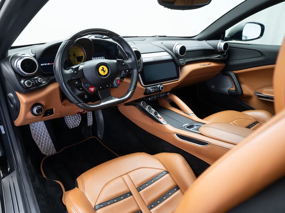2018 Ferrari GTC4Lusso - Image 12 of 31