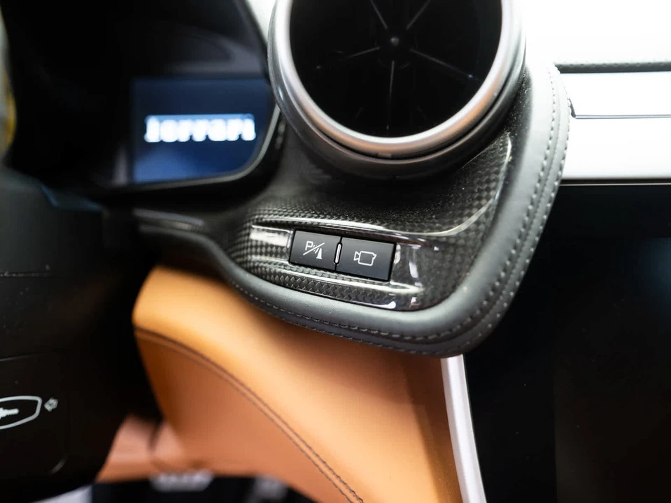 2018 Ferrari GTC4Lusso - Image 23 of 31