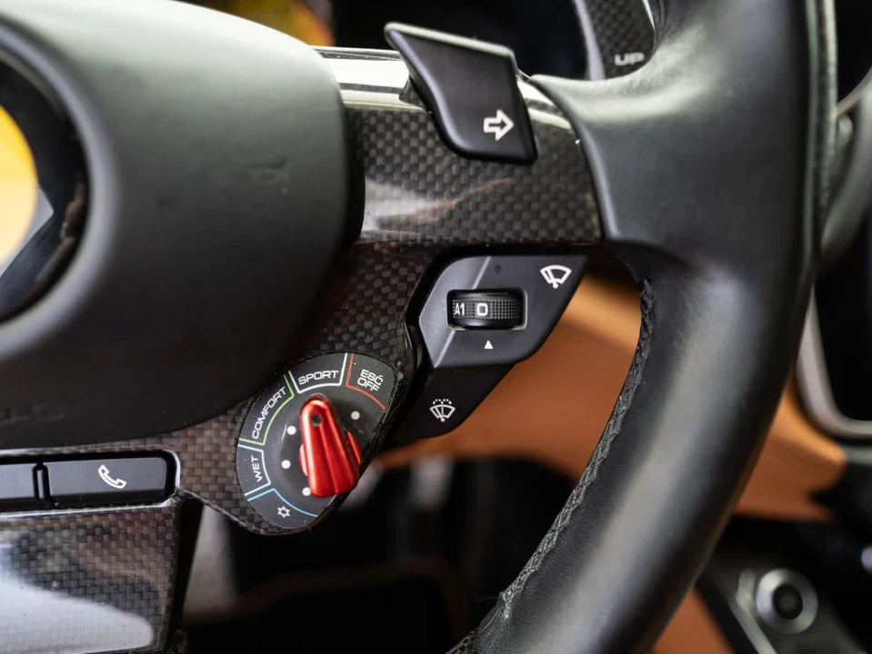 2018 Ferrari GTC4Lusso - Image 21 of 31