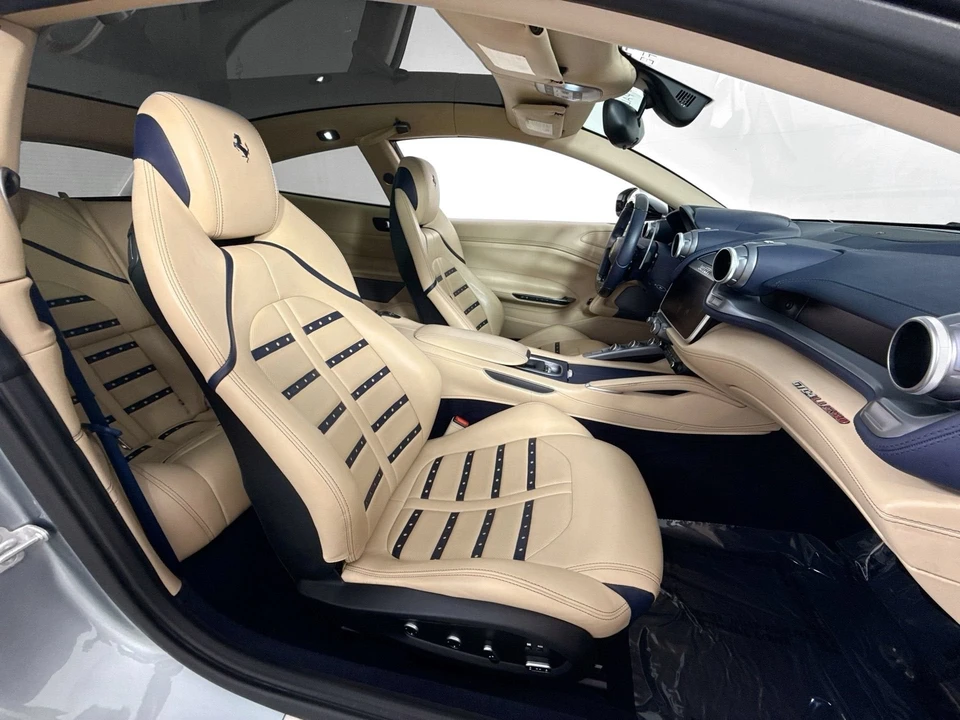 2018 Ferrari GTC4Lusso - Image 23 of 31