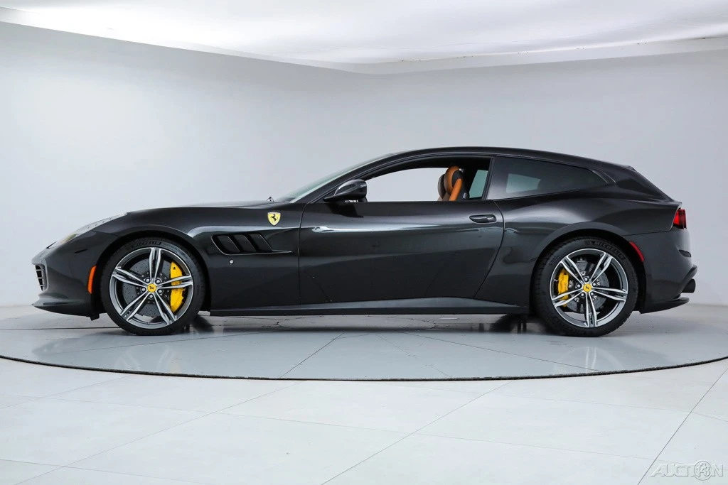 2018 Ferrari GTC4Lusso - Image 4 of 21