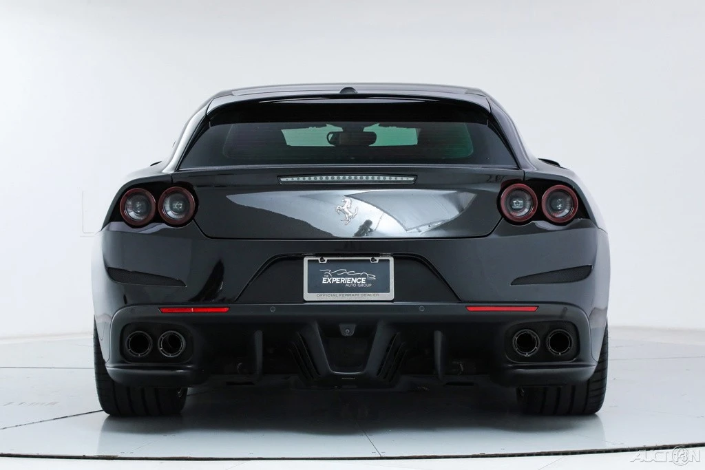 2018 Ferrari GTC4Lusso - Image 8 of 21