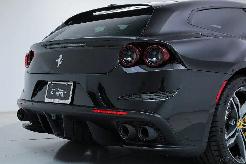 2018 Ferrari GTC4Lusso - Image 18 of 21