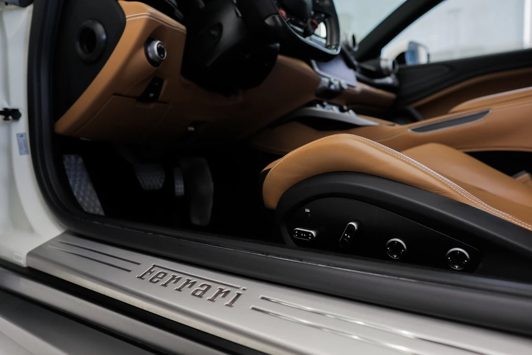 2018 Ferrari GTC4Lusso - Image 14 of 20
