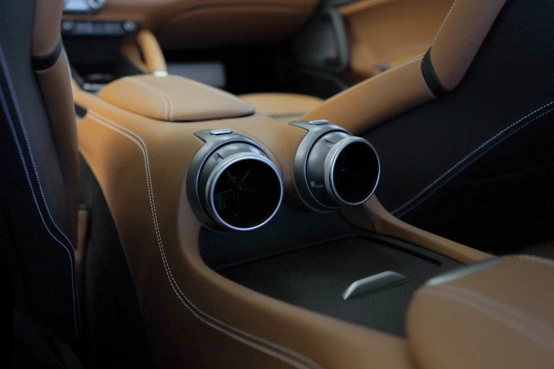 2018 Ferrari GTC4Lusso - Image 17 of 20