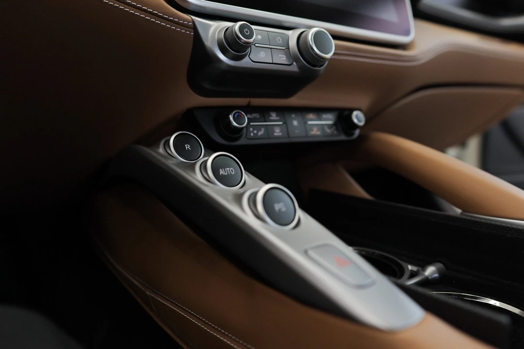 2018 Ferrari GTC4Lusso - Image 15 of 20