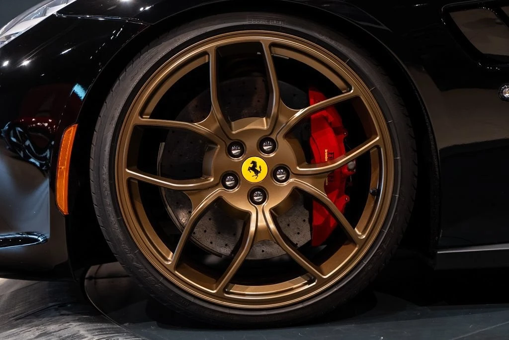 2018 Ferrari GTC4Lusso - Image 13 of 31