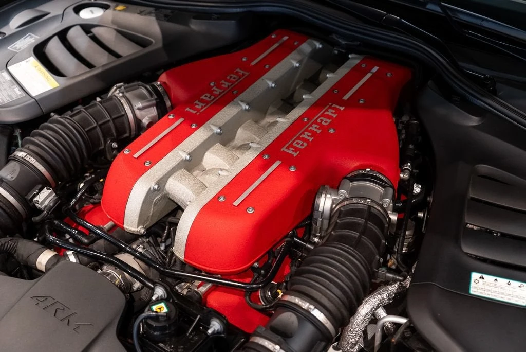 2018 Ferrari GTC4Lusso - Image 19 of 31