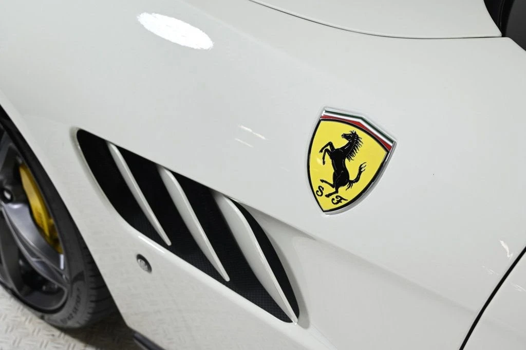 2018 Ferrari GTC4Lusso - Image 25 of 31