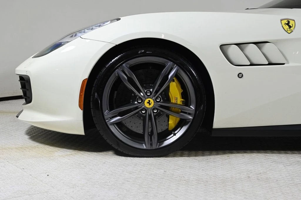 2018 Ferrari GTC4Lusso - Image 30 of 31
