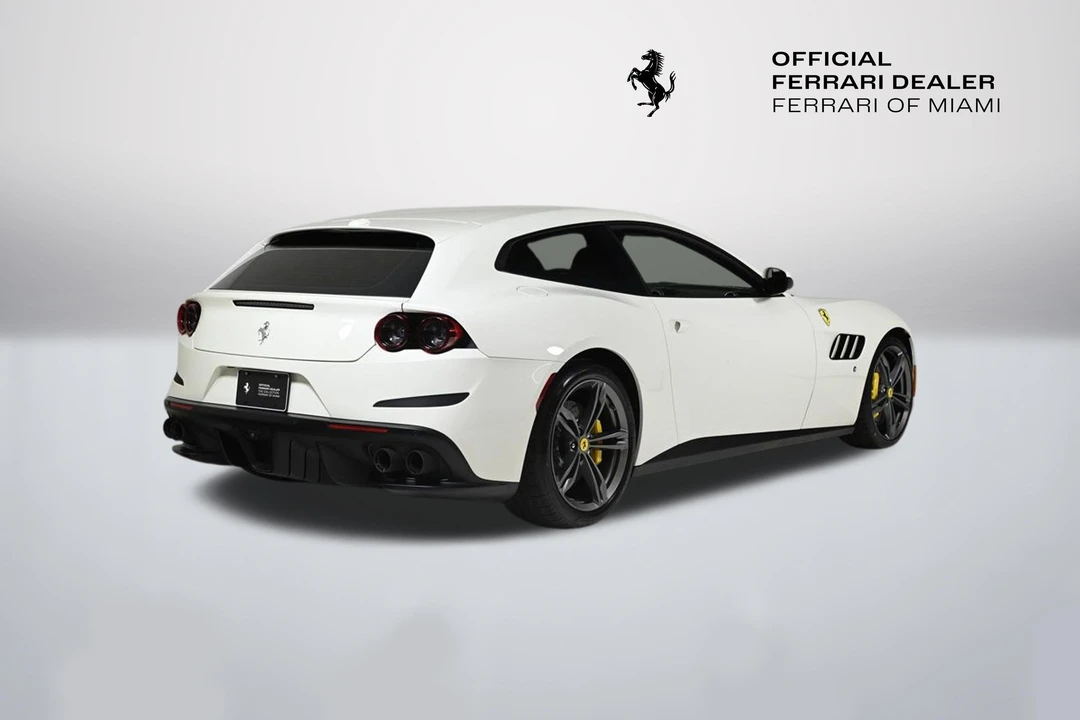 2018 Ferrari GTC4Lusso - Image 9 of 31