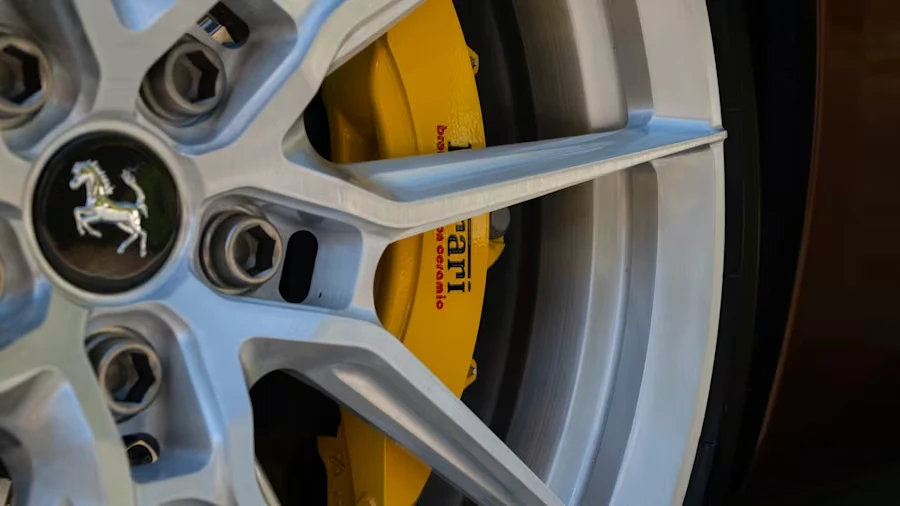 2018 Ferrari GTC4Lusso - Image 9 of 31