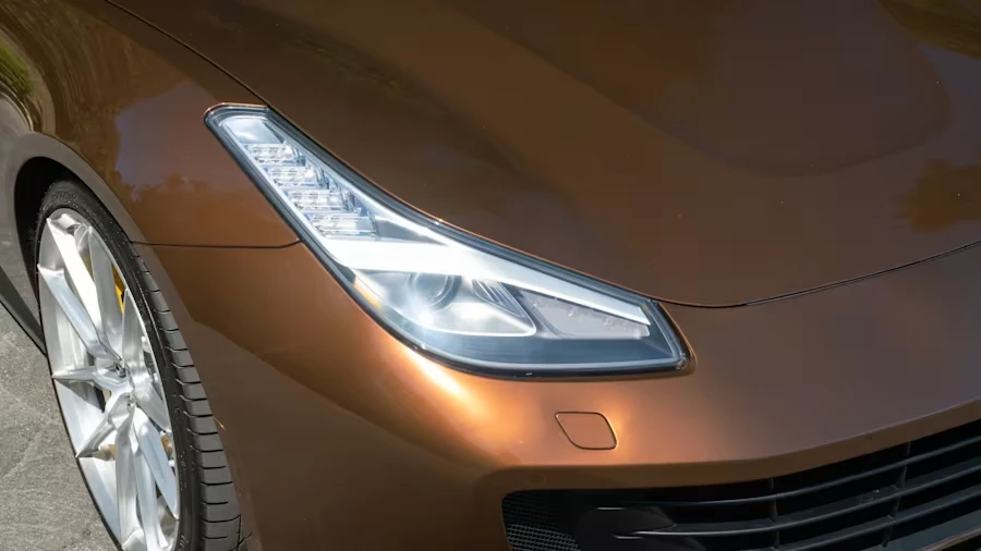 2018 Ferrari GTC4Lusso - Image 13 of 31