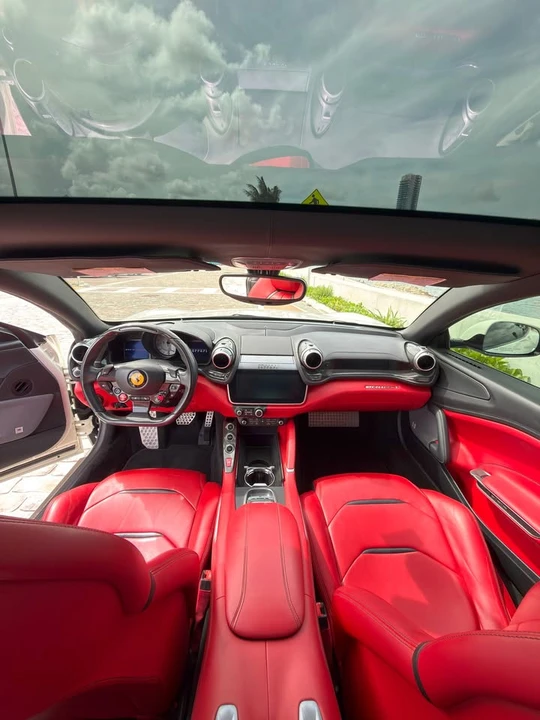 2018 Ferrari GTC4Lusso T - Image 10 of 18