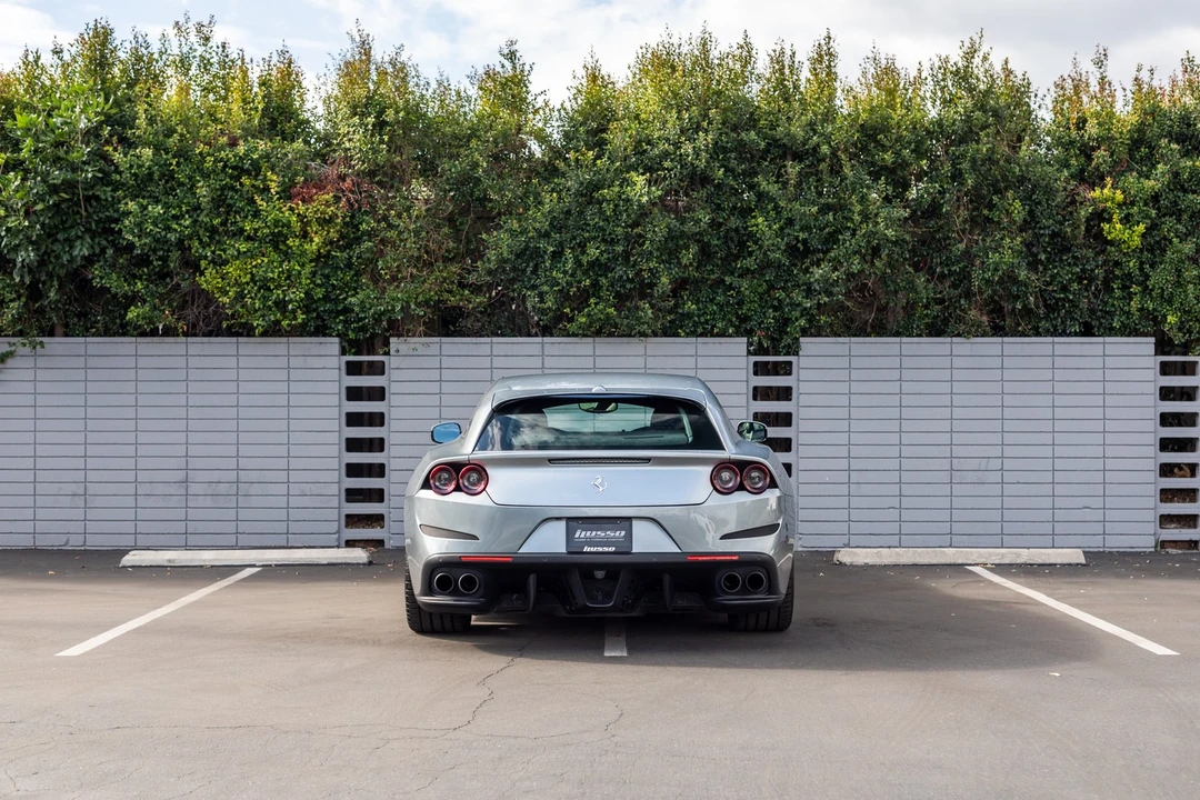 2018 Ferrari GTC4Lusso - Image 27 of 31