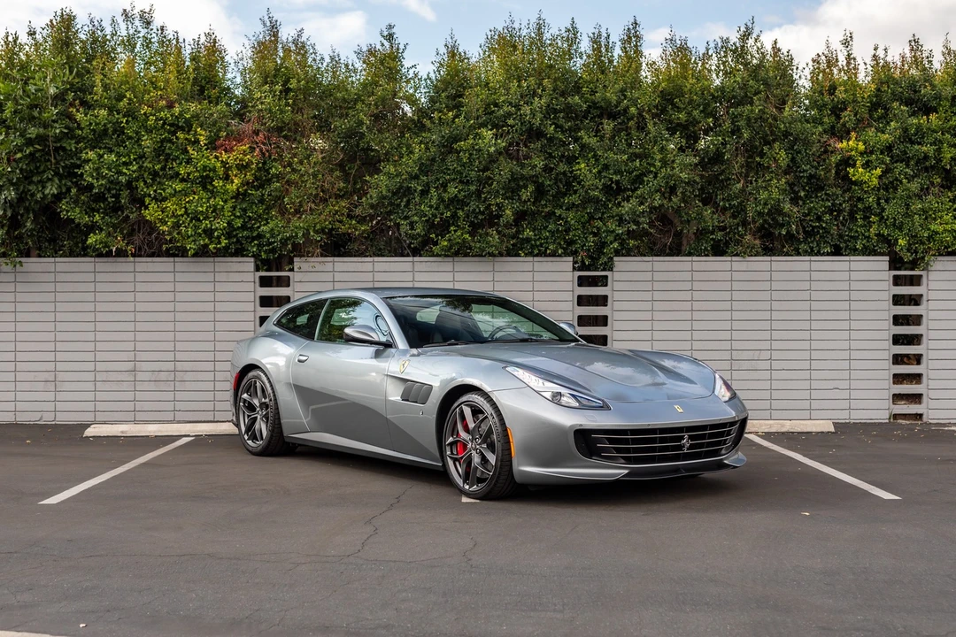 2018 Ferrari GTC4Lusso - Image 12 of 31