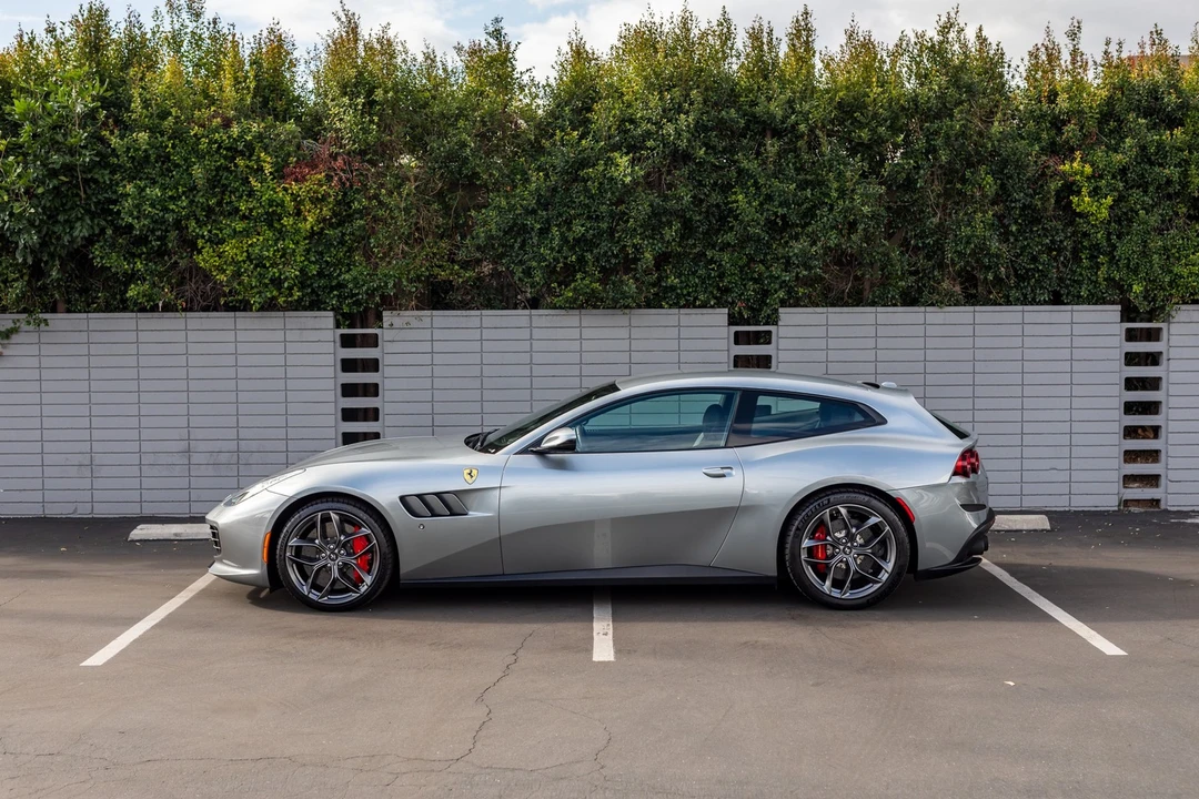 2018 Ferrari GTC4Lusso - Image 21 of 31