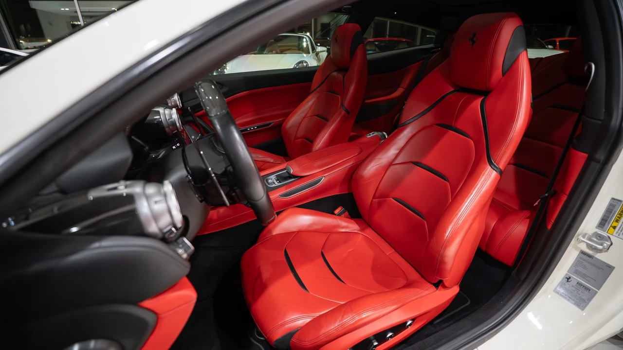 2018 Ferrari GTC4Lusso T - Image 17 of 21