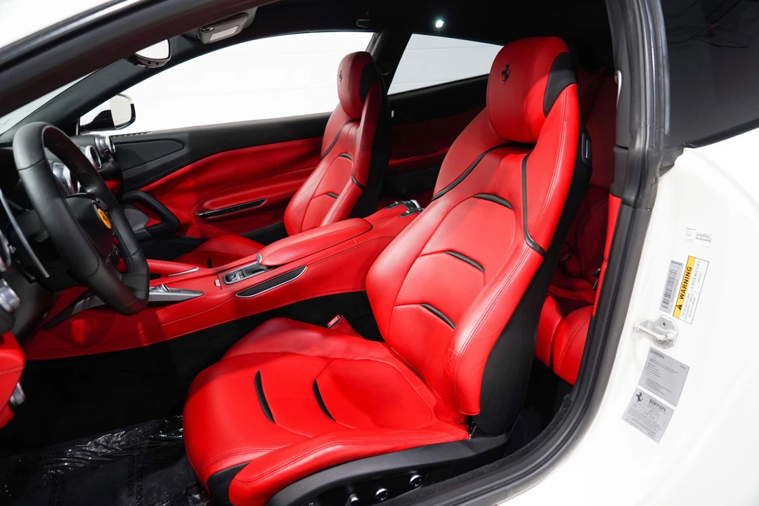 2018 Ferrari - Image 9 of 31