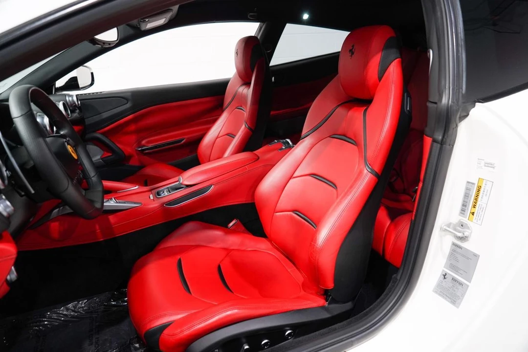 2018 Ferrari GTC4Lusso T - Image 9 of 21