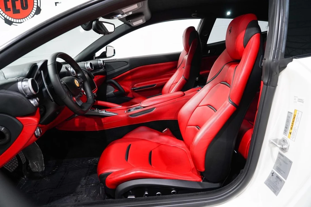 2018 Ferrari GTC4Lusso T - Image 8 of 21