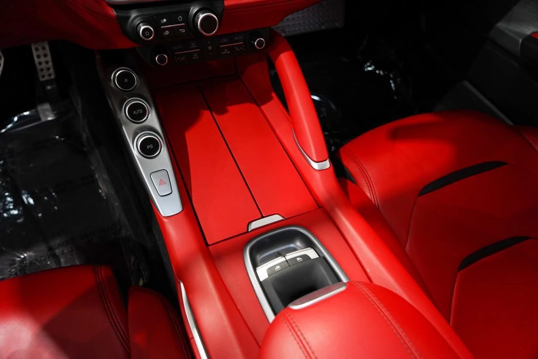 2018 Ferrari GTC4Lusso T - Image 12 of 21