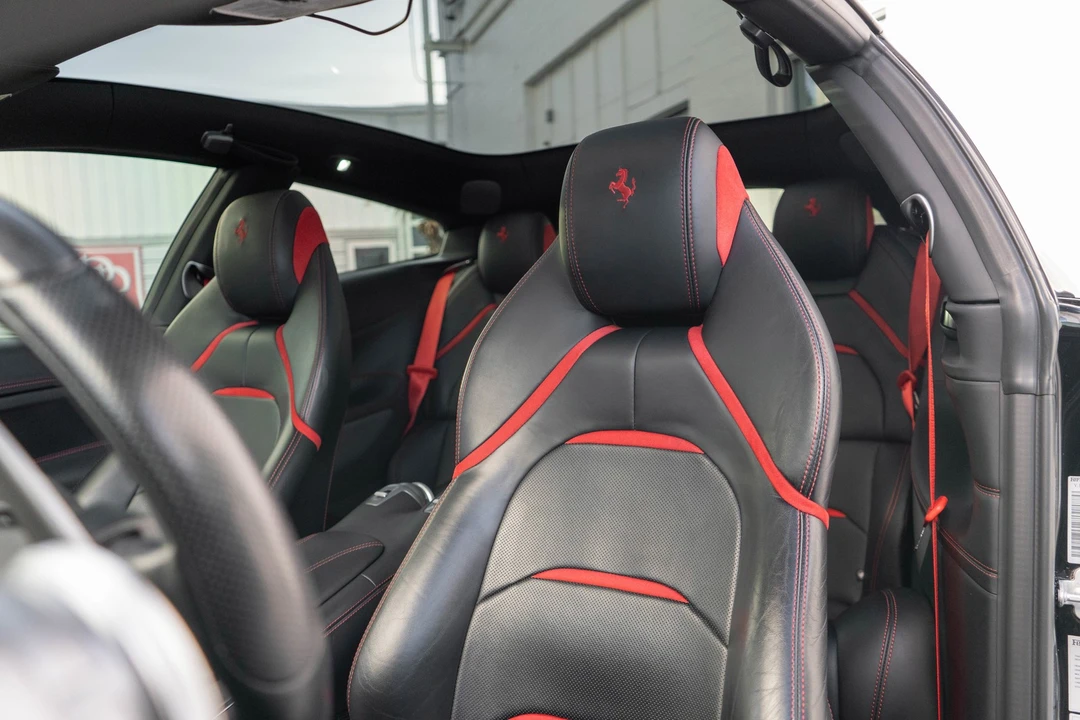 2018 Ferrari GTC4Lusso T - Image 9 of 31