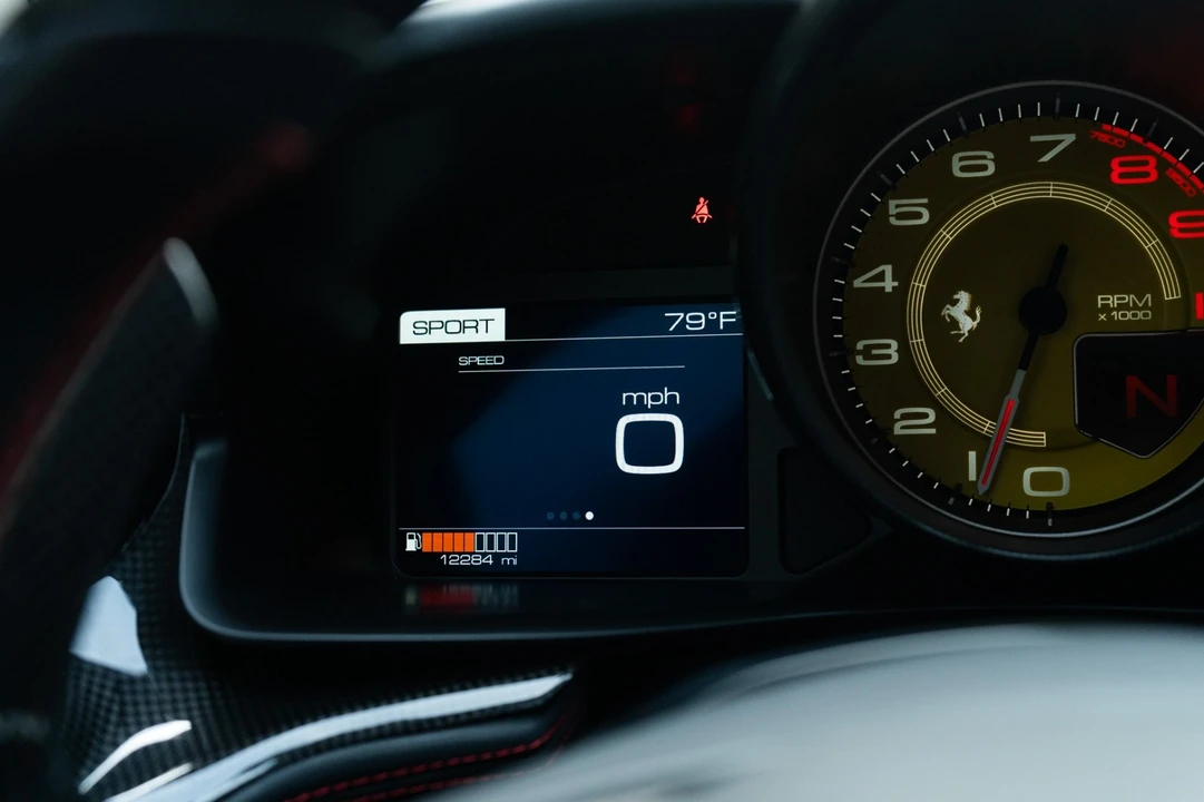 2018 Ferrari GTC4Lusso T - Image 12 of 21