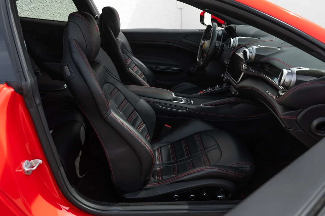 2018 Ferrari GTC4Lusso T - Image 16 of 21
