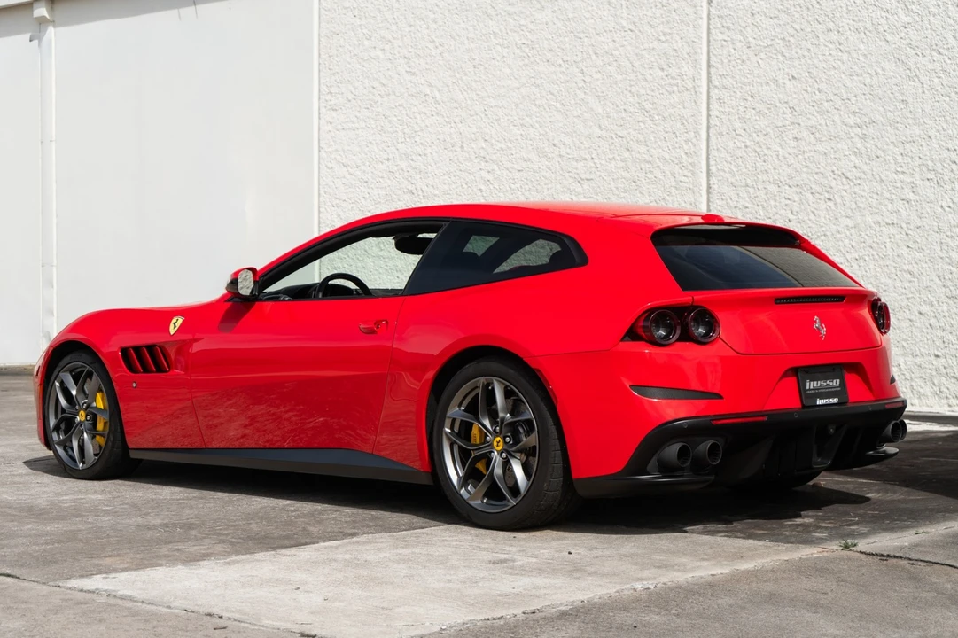 2018 Ferrari GTC4Lusso T - Image 9 of 21