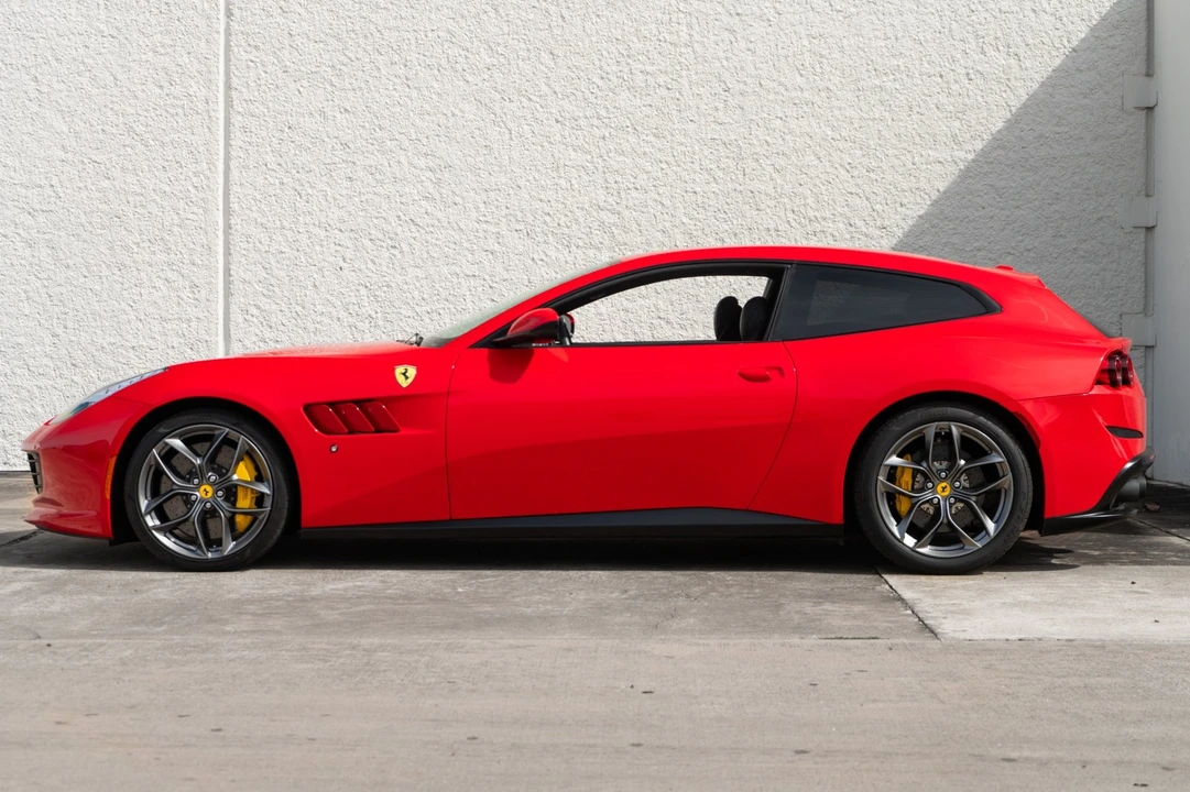 2018 Ferrari GTC4Lusso T - Image 8 of 21