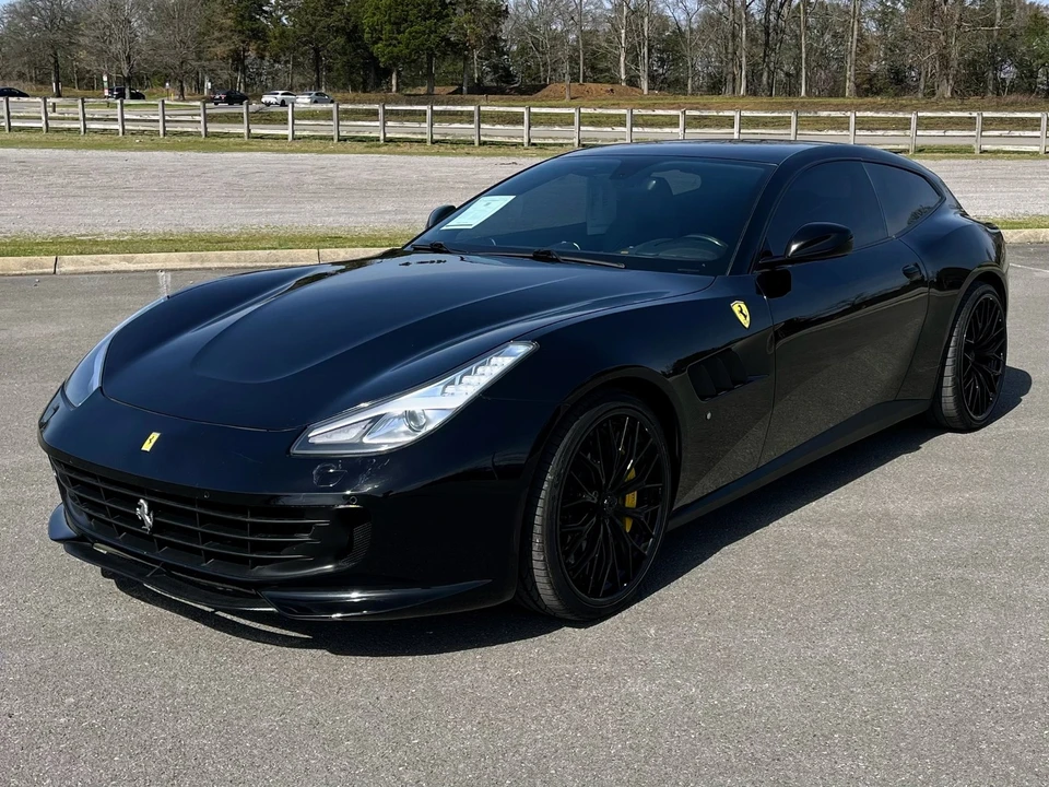 2018 Ferrari GTC4Lusso - Image 2 of 31