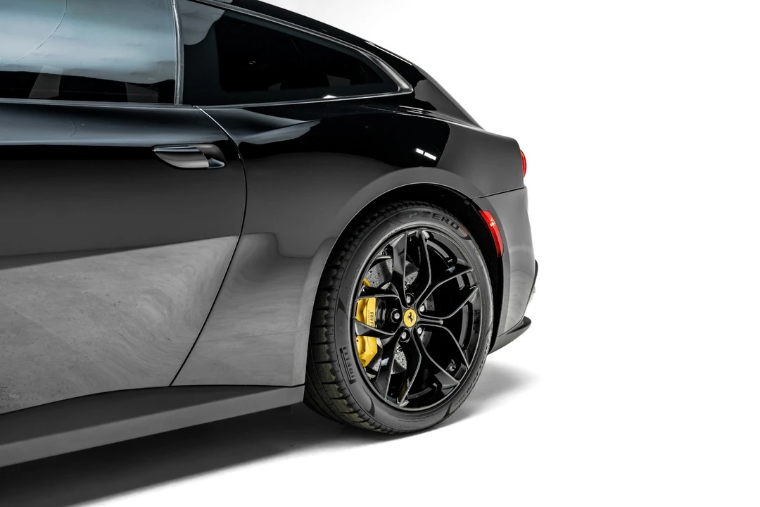 2018 Ferrari GTC4Lusso T - Image 13 of 31