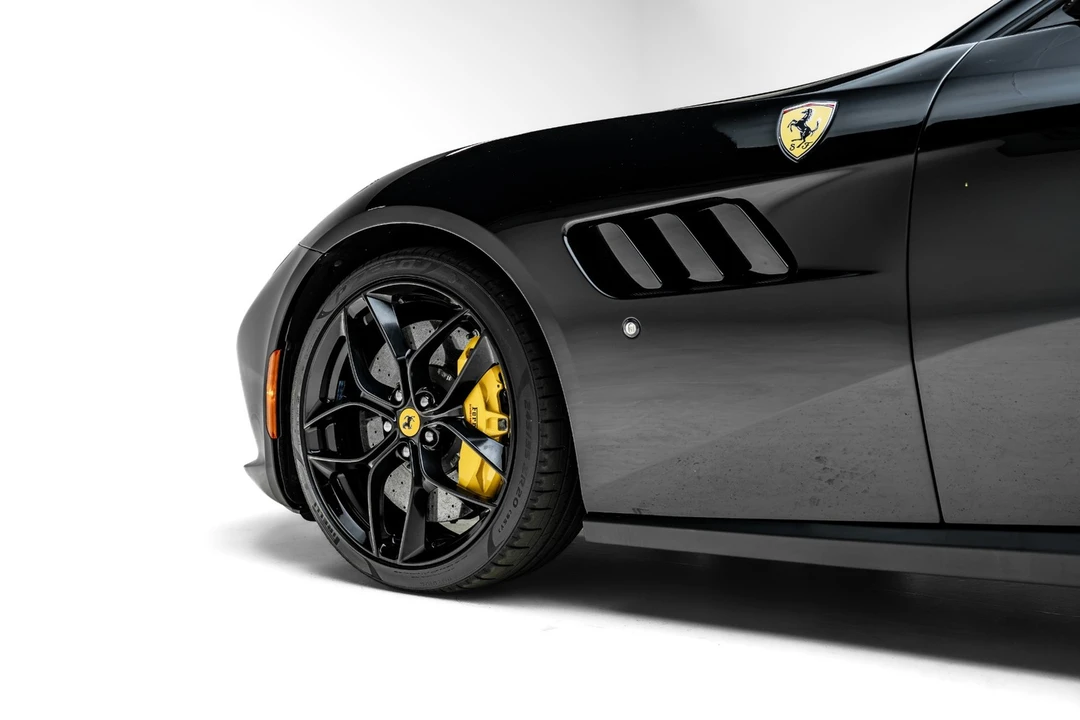 2018 Ferrari GTC4Lusso T - Image 14 of 31