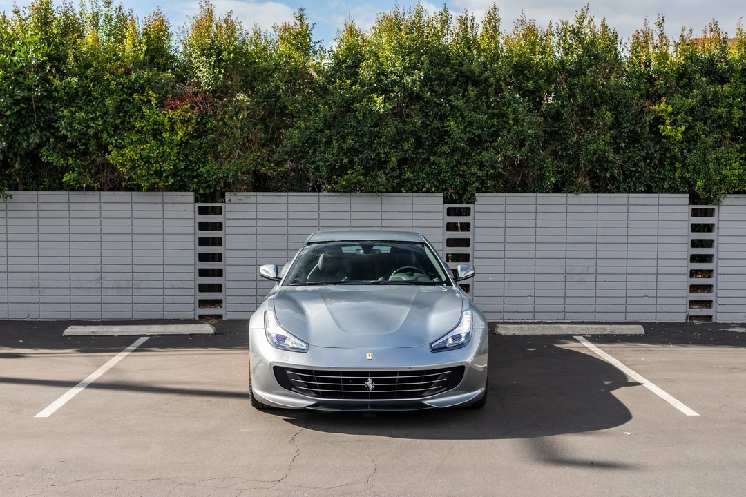 2018 Ferrari GTC4Lusso T - Image 2 of 31